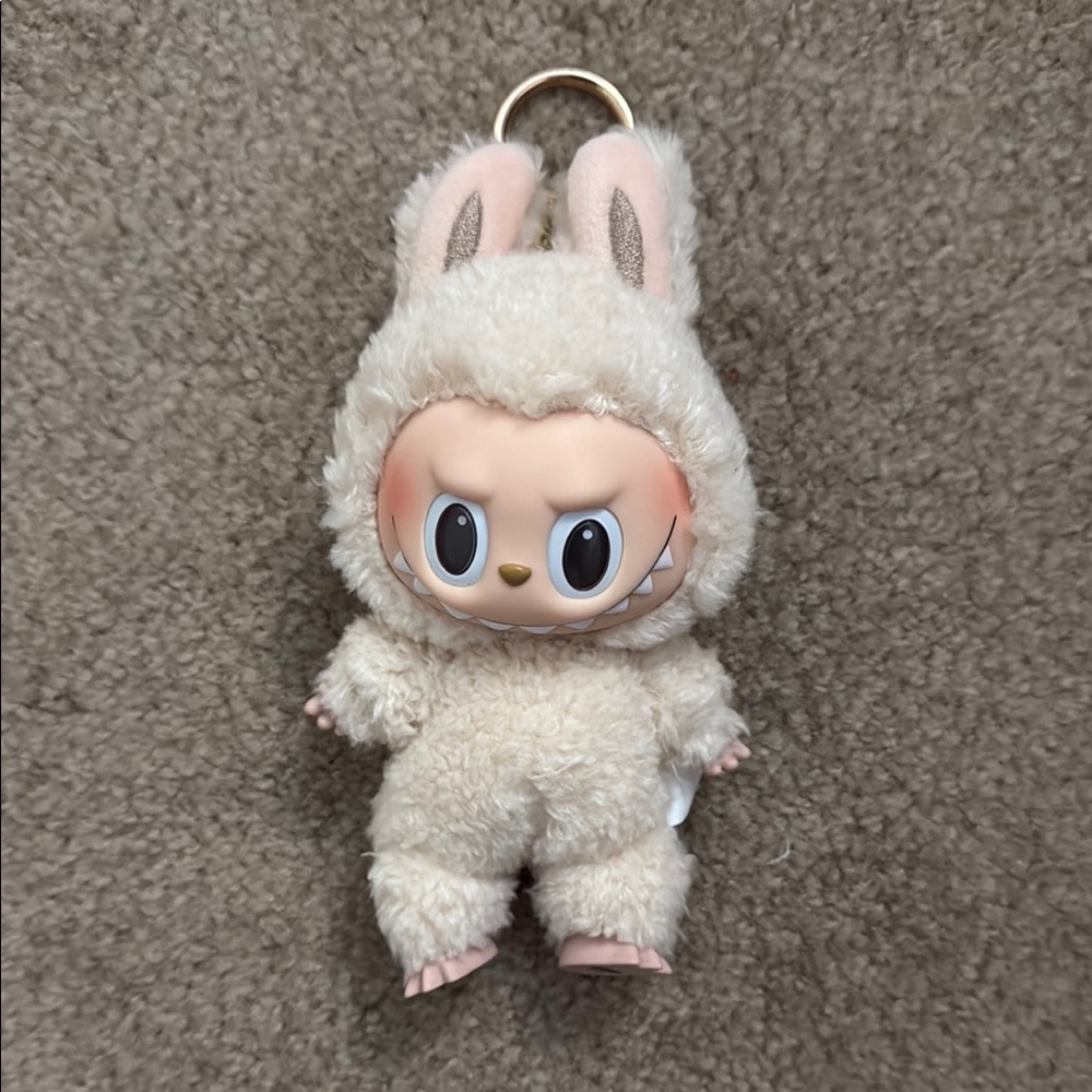 Exciting Macaron Labubu - Soymilk (no box/bag)